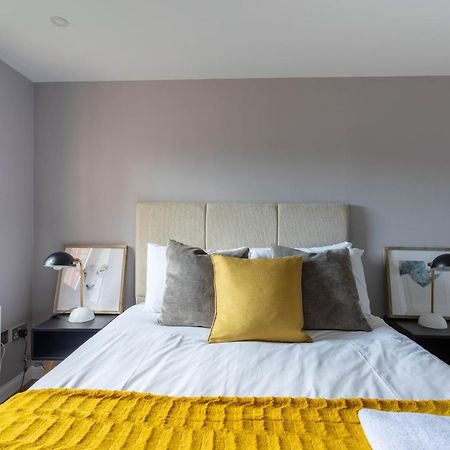 Stunning 1 Bed Merchant City Apartment With Parking Glasgow Bagian luar foto