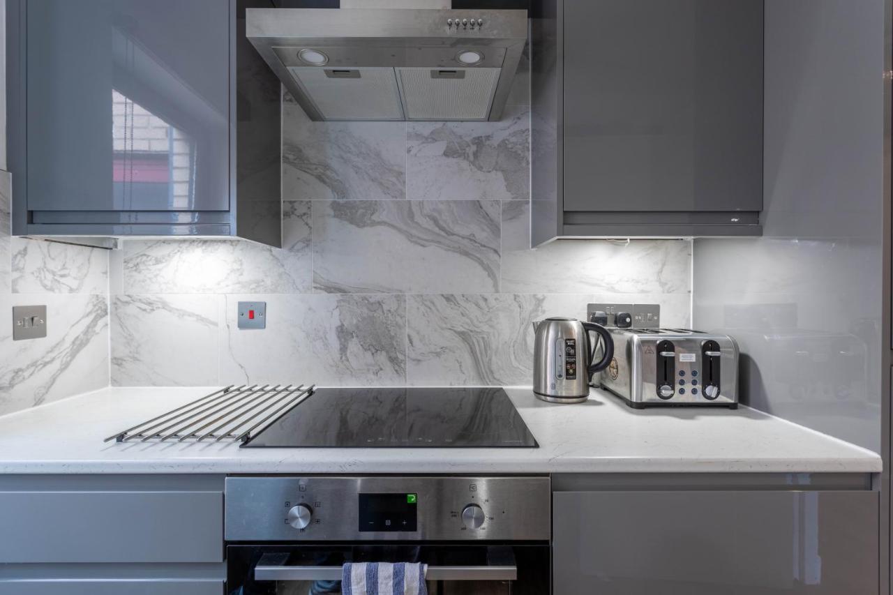 Stunning 1 Bed Merchant City Apartment With Parking Glasgow Bagian luar foto
