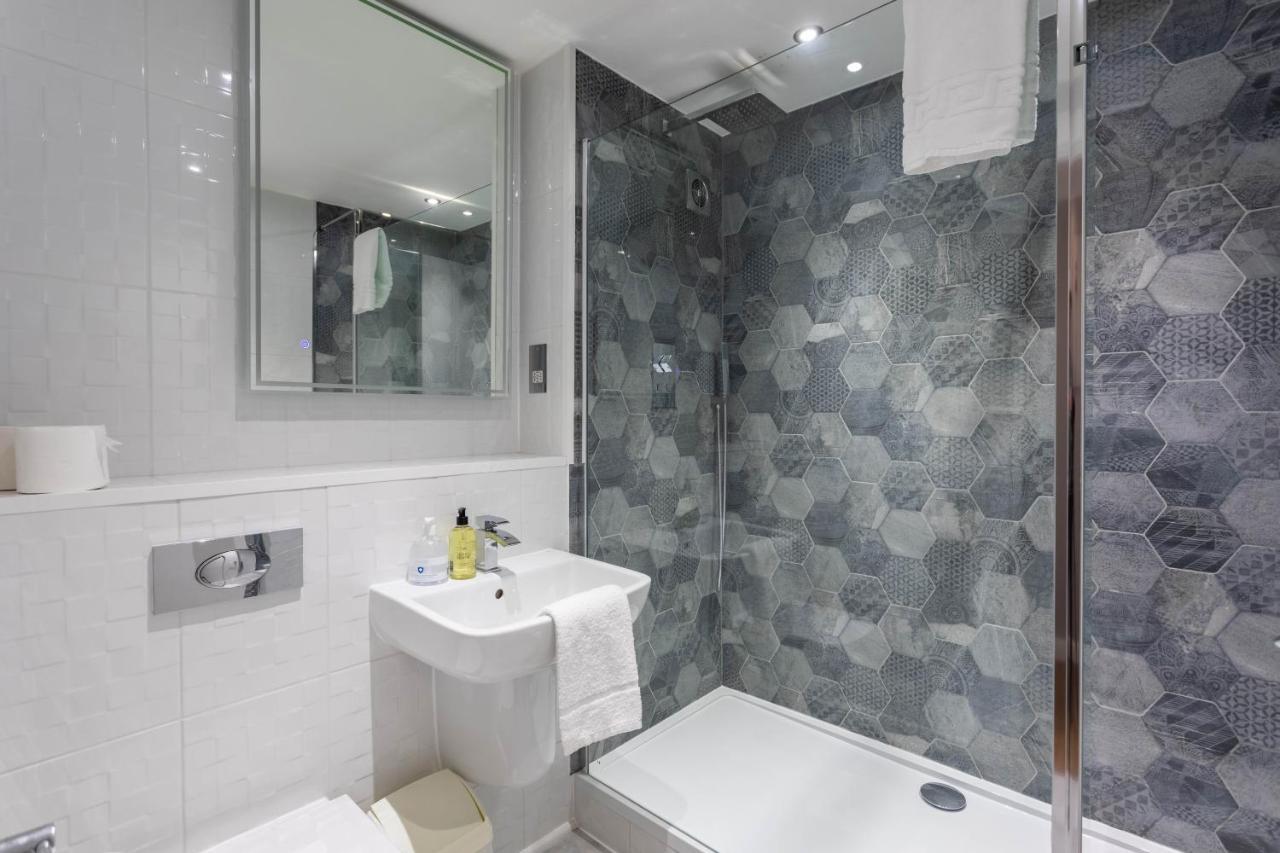 Stunning 1 Bed Merchant City Apartment With Parking Glasgow Bagian luar foto