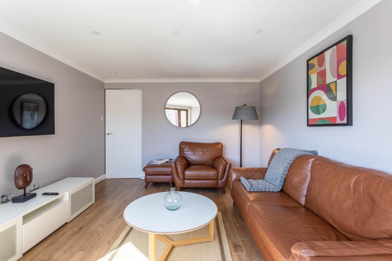 Stunning 1 Bed Merchant City Apartment With Parking Glasgow Bagian luar foto