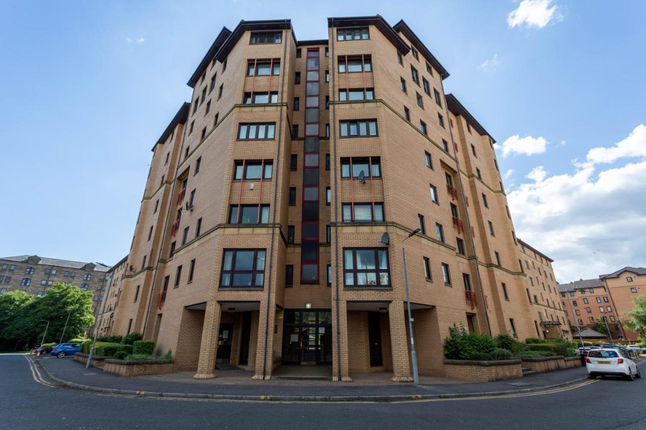 Stunning 1 Bed Merchant City Apartment With Parking Glasgow Bagian luar foto